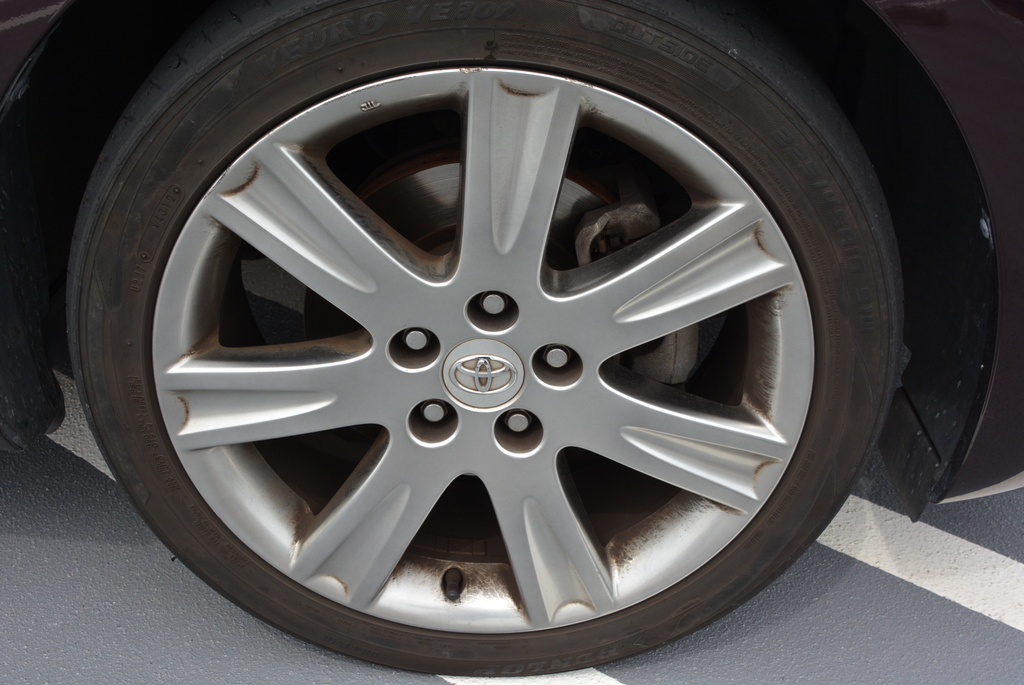 Gorgeous Mark X Zio 6seater wagon! TRD!